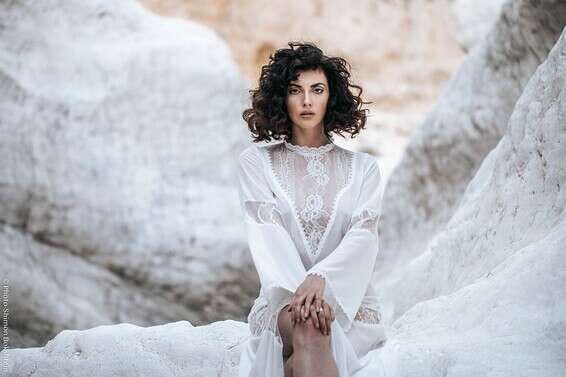 "התחלתי לרפא את עצמי דרך הכתיבה וההלחנה". שנטי // צילום: שמעון בוקשטיין